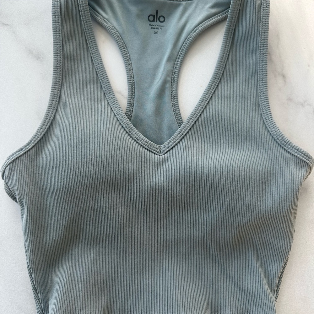 ALO Yoga Goddess Ribbed Crop Racerback Tank Cosmic Grey - Picture 4 of 7
